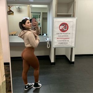 Crop Shop Boutique CSB Textured Scrunch BARE brown Leggings, size S